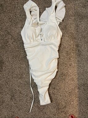 Elegant White Ruffle Strap One-Piece Swimsuit